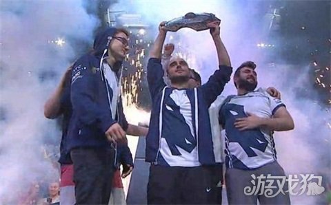 日韩劲旅的 日韩劲旅的