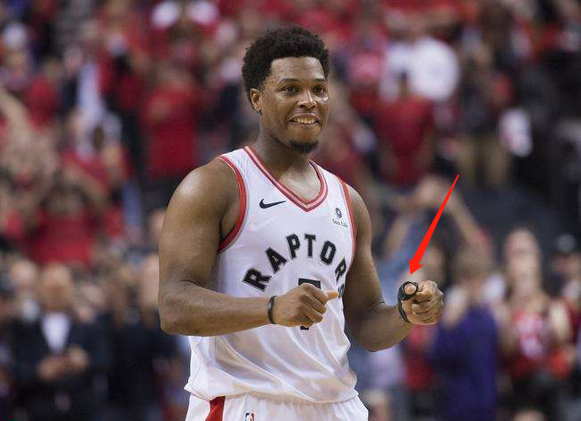 球迷不仅购 球迷不仅购