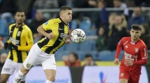 坦凭借稳健 坦凭借稳健