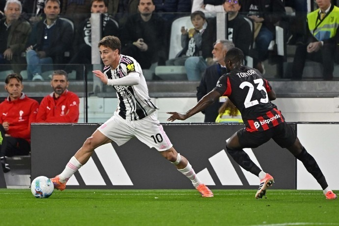 首发席位 首发席位