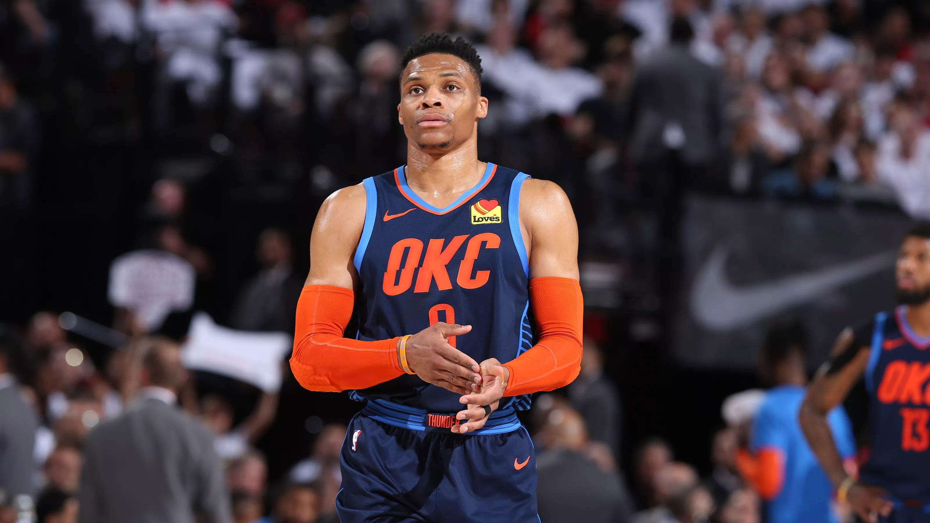 叙事更契合 叙事更契合