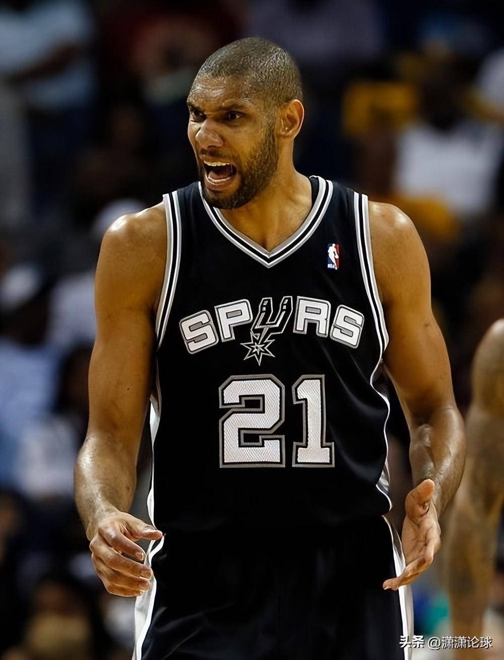 其余人守肘 其余人守肘